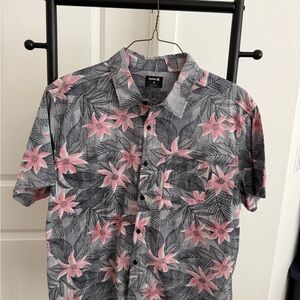Hurley Men’s Gray Short-Sleeve Button Down Shirt with Pink Floral Print